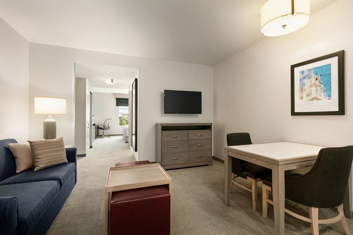 Imagen de la habitación del Hotel Homewood Suites By Hilton Worcester. Foto 11