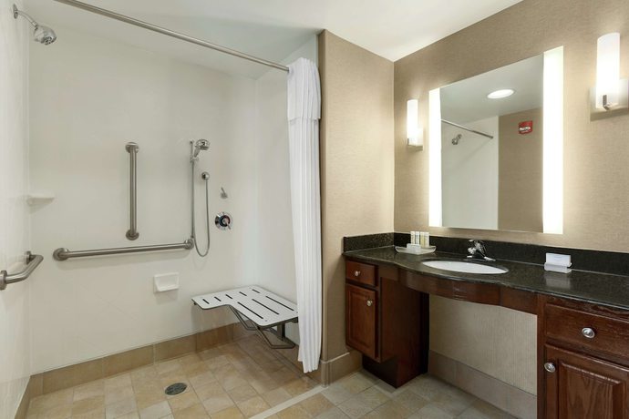 Imagen de la habitación del Hotel Homewood Suites By Hilton York. Foto 6
