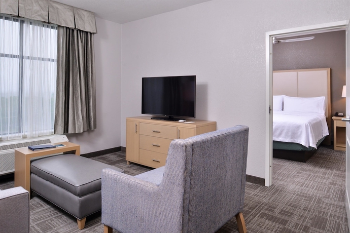 Imagen de la habitación del Hotel Homewood Suites Des Moines Airport. Foto 7