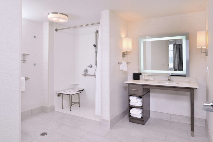 Imagen de la habitación del Hotel Homewood Suites Des Moines Airport. Foto 11