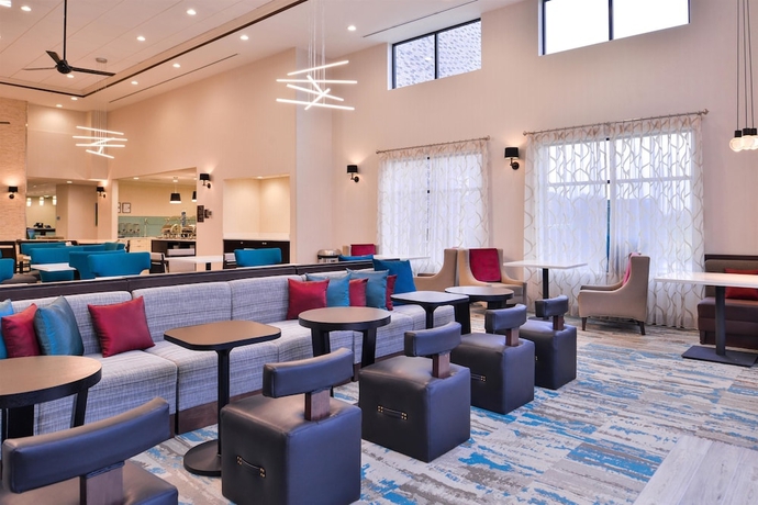 Imagen de los interiores del Hotel Homewood Suites Des Moines Airport. Foto 14