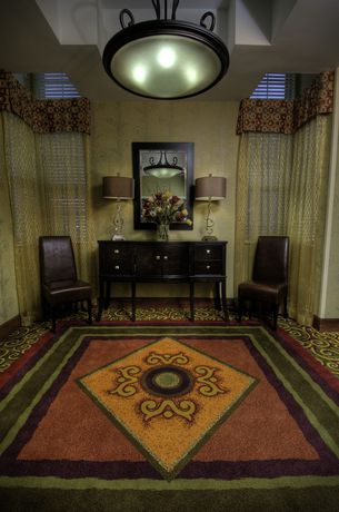 Imagen de los interiores del Hotel Homewood Suites Medford. Foto 12