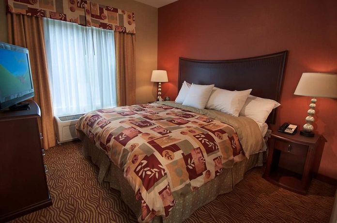 Imagen de la habitación del Hotel Homewood Suites Medford. Foto 6