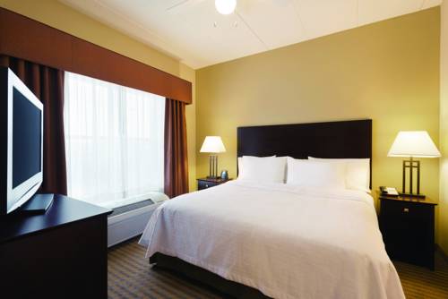 Imagen de la habitación del Hotel Homewood Suites New Brighton. Foto 5