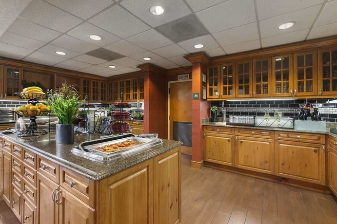 Imagen del bar/restaurante del Hotel Homewood Suites Scottsdale. Foto 4