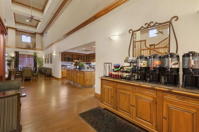 Imagen del bar/restaurante del Hotel Homewood Suites Scottsdale. Foto 6