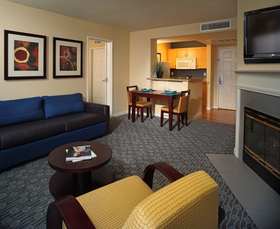 Imagen de los interiores del Hotel Homewood Suites Seattle Convention Center/pike Street. Foto 10