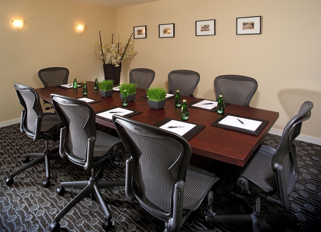 Imagen de los interiores del Hotel Homewood Suites Seattle Convention Center/pike Street. Foto 12