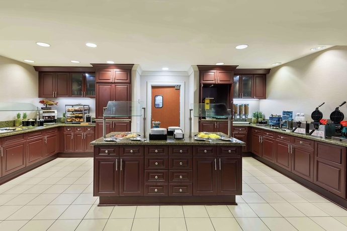 Imagen del bar/restaurante del Hotel Homewood Suites Tampa Airport. Foto 3