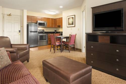 Imagen de la habitación del Hotel Homewood Suites Toledo Maumee. Foto 4