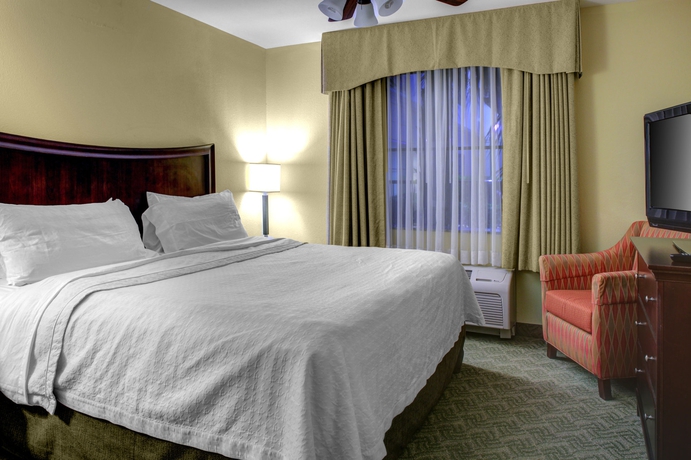 Imagen de la habitación del Hotel Homewood Suites West Palm Beach. Foto 8