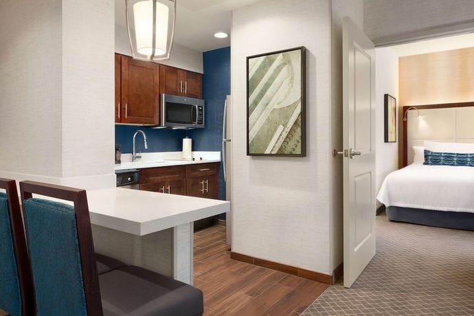 Imagen de la habitación del Hotel Homewood Suites by Hilton Arlington Rosslyn Key Bridge. Foto 12