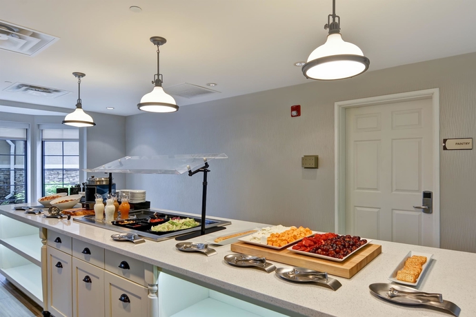 Imagen del bar/restaurante del Hotel Homewood Suites by Hilton Aurora Naperville, Aurora. Foto 3