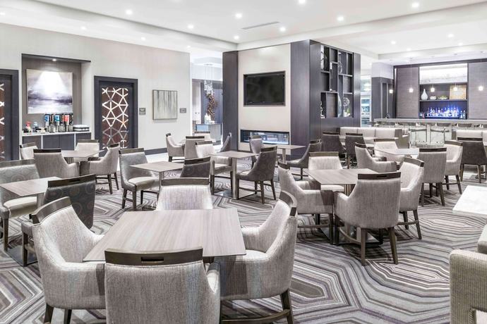 Imagen de los interiores del Hotel Homewood Suites by Hilton Boston Logan Airport Chelsea. Foto 12