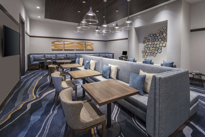 Imagen de los interiores del Hotel Homewood Suites by Hilton Boston Woburn. Foto 17