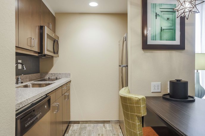 Imagen de la habitación del Hotel Homewood Suites by Hilton Charleston Historic District. Foto 8