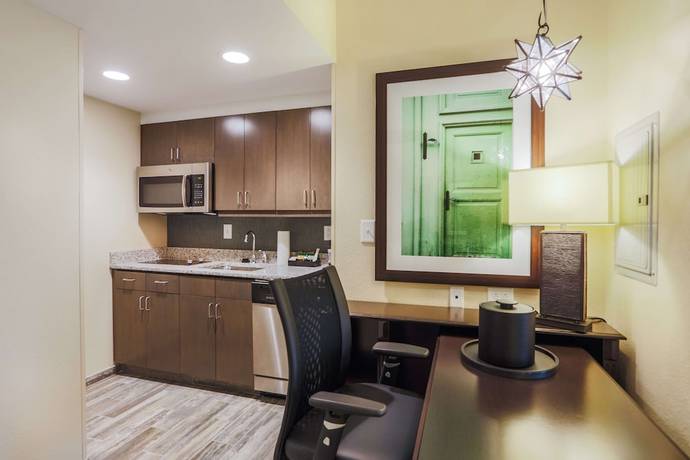 Imagen de la habitación del Hotel Homewood Suites by Hilton Charleston Historic District. Foto 17