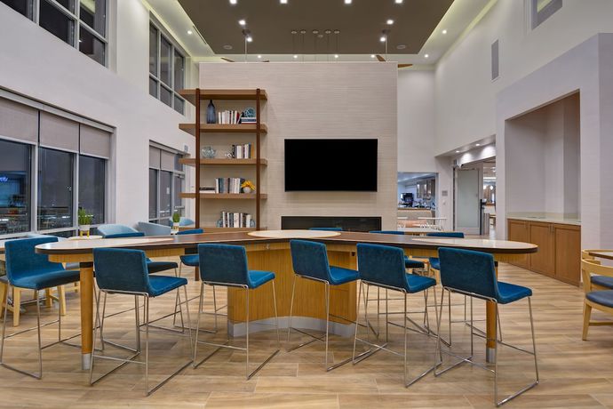 Imagen del bar/restaurante del Hotel Homewood Suites by Hilton Chula Vista-Eastlake. Foto 2
