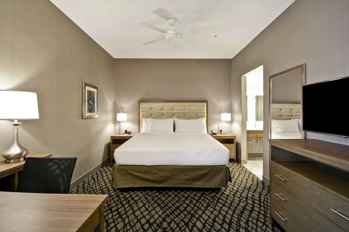 Imagen de la habitación del Hotel Homewood Suites by Hilton Detroit. Foto 5
