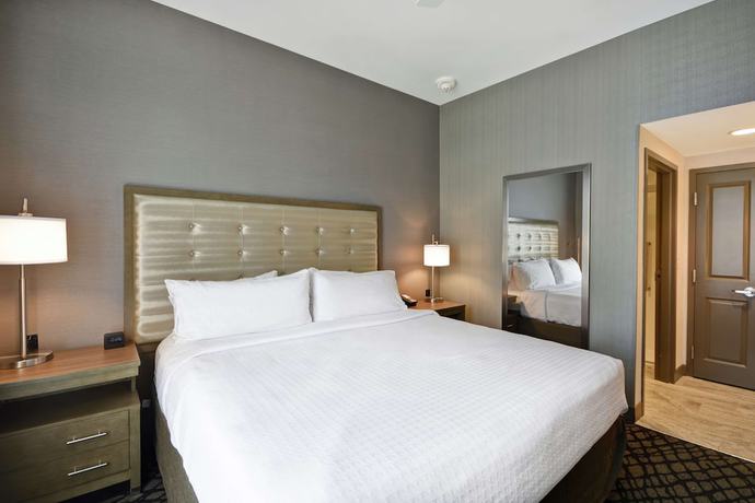 Imagen de la habitación del Hotel Homewood Suites by Hilton Detroit. Foto 8