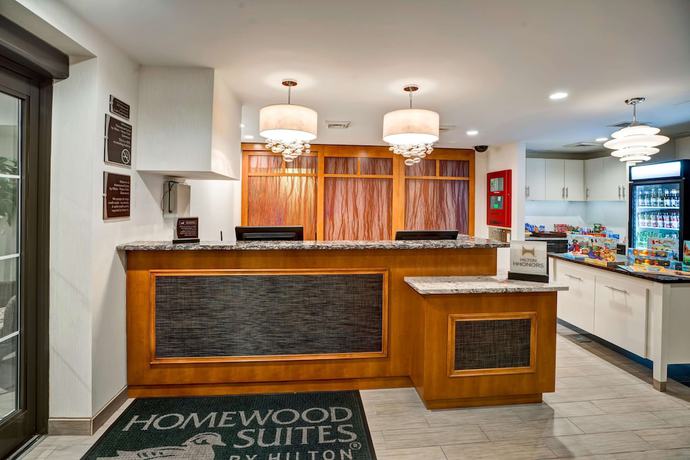 Imagen de los interiores del Hotel Homewood Suites by Hilton Eatontown. Foto 19