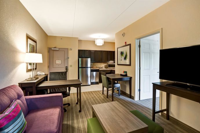 Imagen de la habitación del Hotel Homewood Suites by Hilton Eatontown. Foto 15