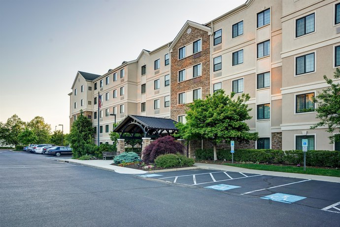 Imagen general del Hotel Homewood Suites by Hilton Eatontown. Foto 1