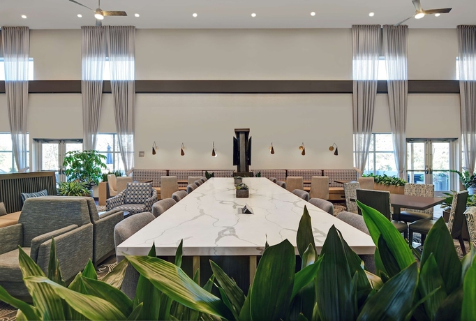 Imagen de los interiores del Hotel Homewood Suites by Hilton Edison Woodbridge. Foto 15