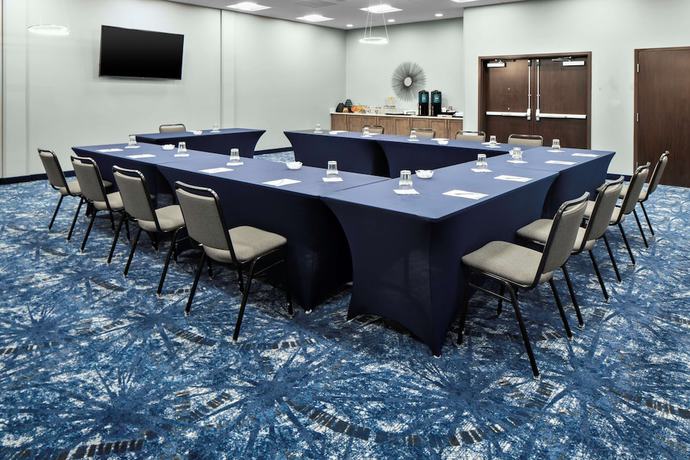 Imagen de los interiores del Hotel Homewood Suites by Hilton Greensboro Wendover, NC. Foto 16