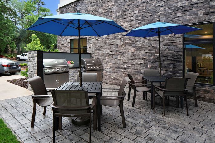 Imagen del bar/restaurante del Hotel Homewood Suites by Hilton Greensboro Wendover, NC. Foto 7
