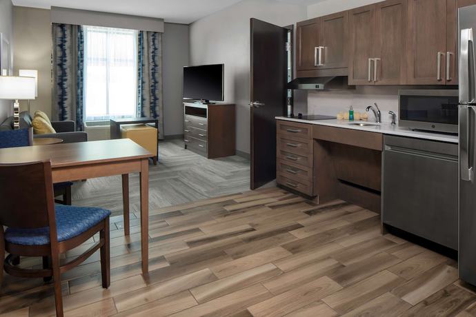 Imagen de la habitación del Hotel Homewood Suites by Hilton Greensboro Wendover, NC. Foto 15