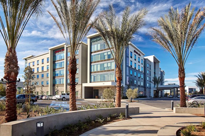 Imagen general del Hotel Homewood Suites by Hilton Long Beach Airport. Foto 1