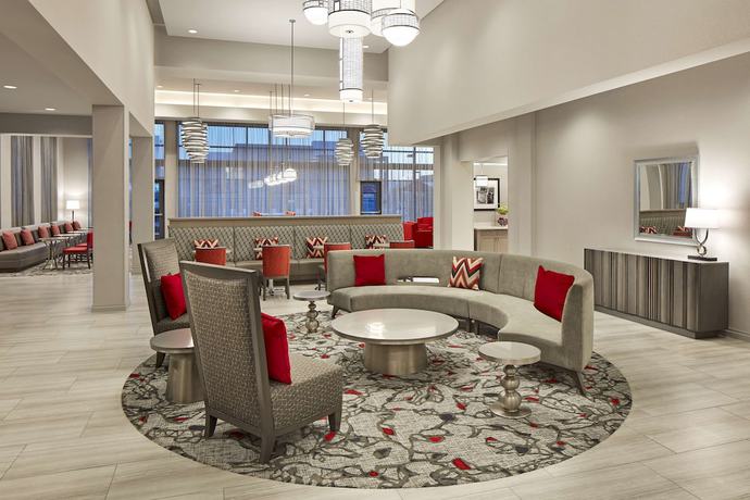 Imagen de los interiores del Hotel Homewood Suites by Hilton Long Beach Airport. Foto 17