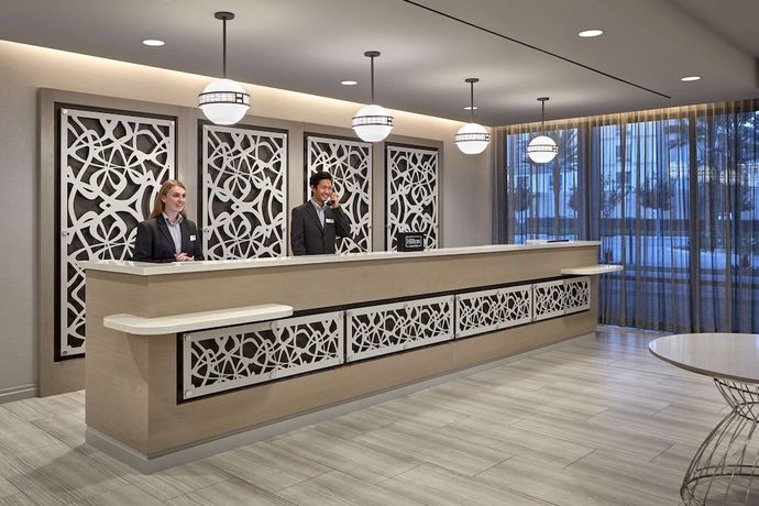 Imagen de los interiores del Hotel Homewood Suites by Hilton Long Beach Airport. Foto 18