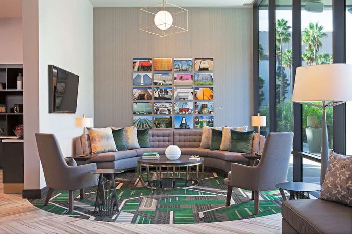 Imagen de los interiores del Hotel Homewood Suites by Hilton Los Angeles International Airport. Foto 18