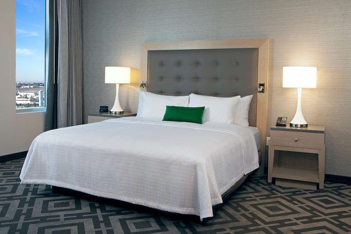 Imagen de la habitación del Hotel Homewood Suites by Hilton Los Angeles International Airport. Foto 13