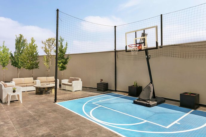 Imagen de la piscina del Hotel Homewood Suites by Hilton Monterrey Apodaca. Foto 20