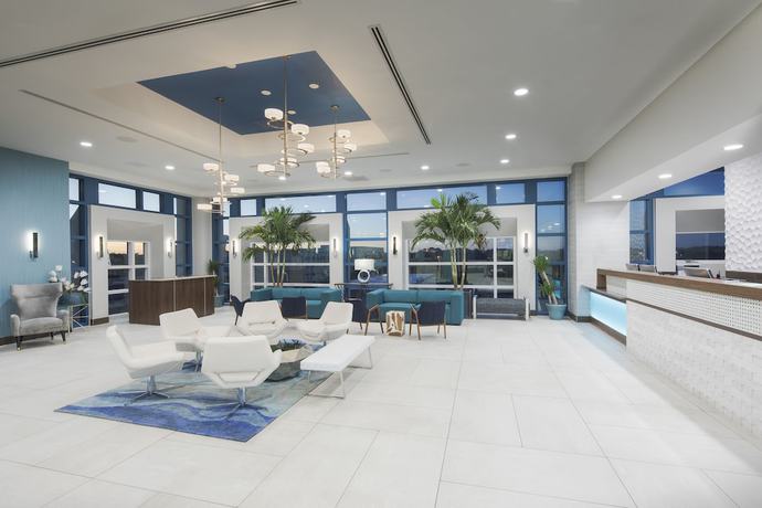Imagen de los interiores del Hotel Homewood Suites by Hilton Myrtle Beach Oceanfront. Foto 11