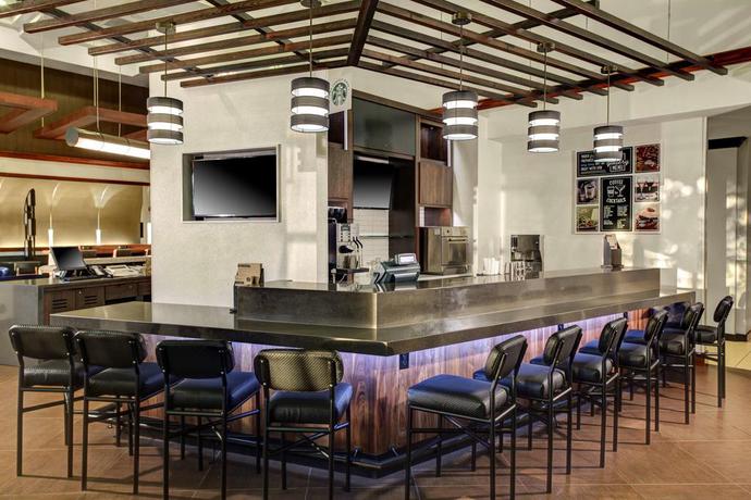 Imagen del bar/restaurante del Hotel Homewood Suites by Hilton Oklahoma City Airport. Foto 3