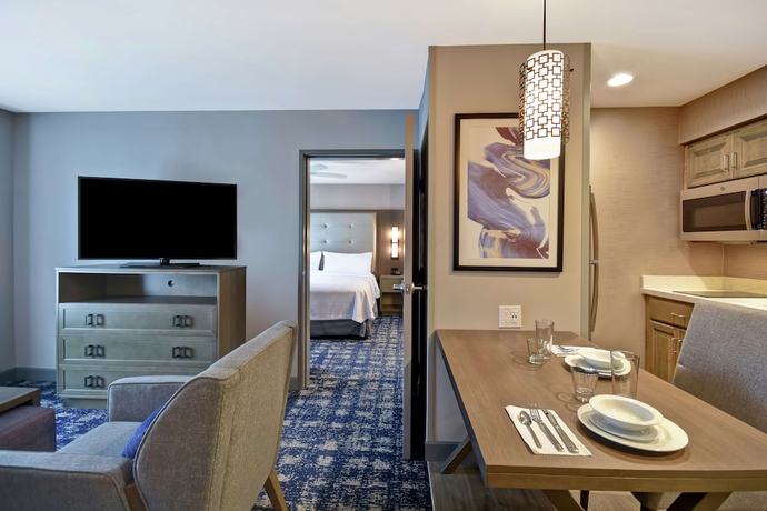 Imagen de la habitación del Hotel Homewood Suites by Hilton Orange New Haven. Foto 14