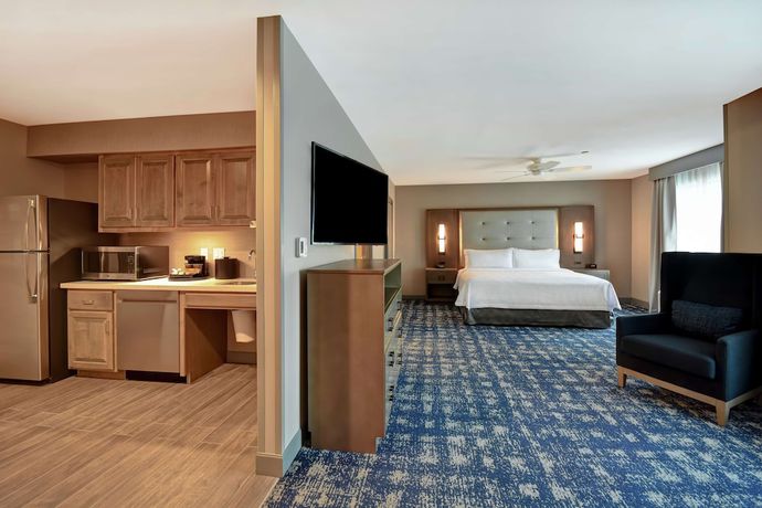 Imagen de la habitación del Hotel Homewood Suites by Hilton Orange New Haven. Foto 15