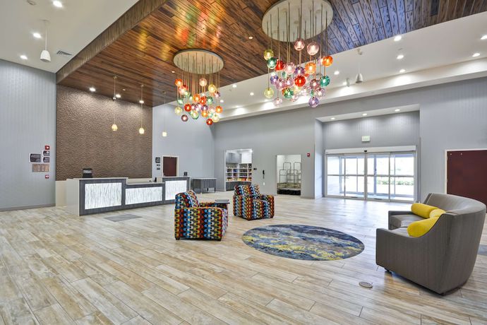 Imagen de los interiores del Hotel Homewood Suites by Hilton Orlando Theme Parks. Foto 17
