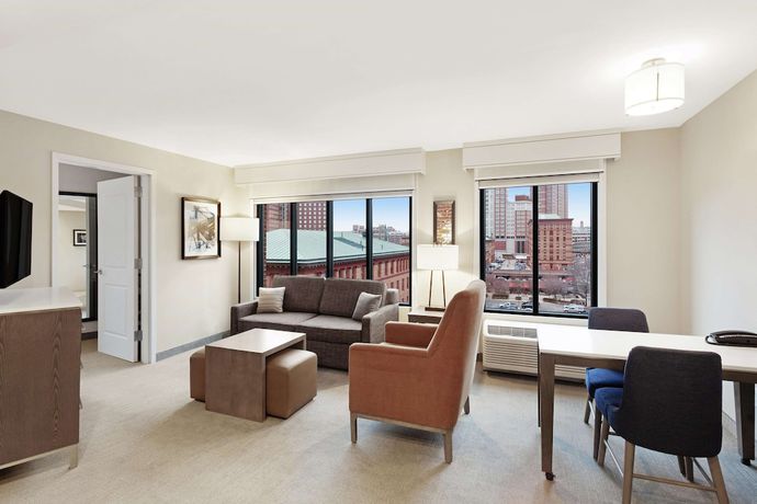 Imagen de la habitación del Hotel Homewood Suites by Hilton Providence Downtown. Foto 3