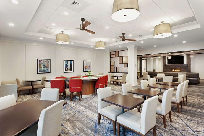 Imagen de los interiores del Hotel Homewood Suites by Hilton Providence Downtown. Foto 15