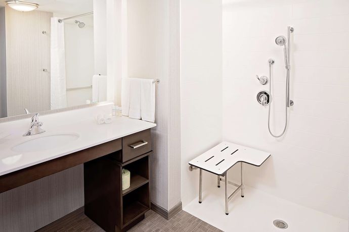 Imagen de la habitación del Hotel Homewood Suites by Hilton Ronkonkoma. Foto 4