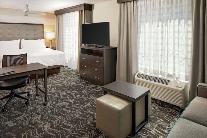 Imagen de la habitación del Hotel Homewood Suites by Hilton Ronkonkoma. Foto 12