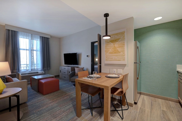Imagen de la habitación del Hotel Homewood Suites by Hilton Santa Clarita. Foto 3