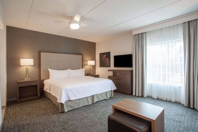 Imagen de la habitación del Hotel Homewood Suites by Hilton Saratoga Springs. Foto 5
