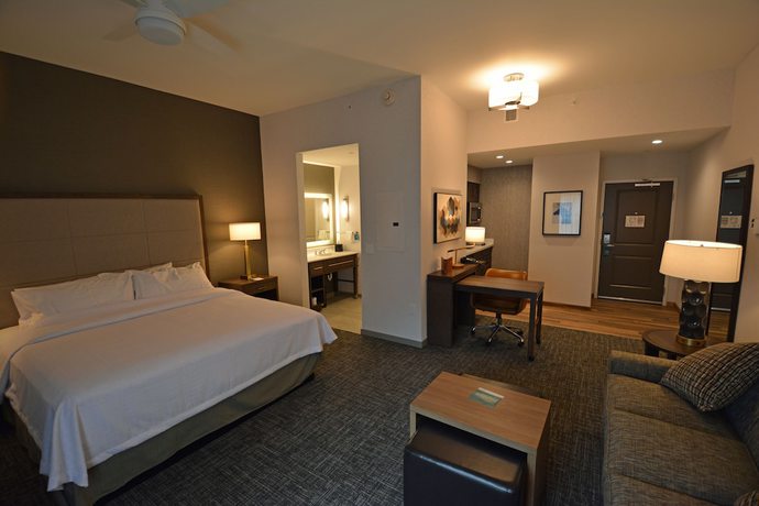 Imagen de la habitación del Hotel Homewood Suites by Hilton Saratoga Springs. Foto 9