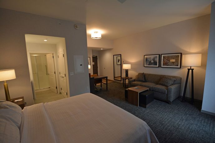 Imagen de la habitación del Hotel Homewood Suites by Hilton Saratoga Springs. Foto 13
